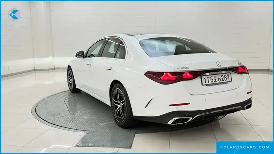 MERCEDES E-CLASS E300 4MATIC AMG LINE