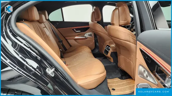 MERCEDES E-CLASS E300 4MATIC AMG LINE