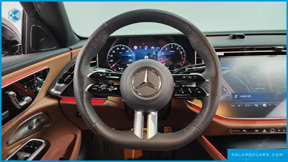 MERCEDES E-CLASS E300 4MATIC AMG LINE