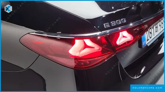 MERCEDES E-CLASS E300 4MATIC AMG LINE