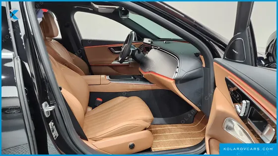 MERCEDES E-CLASS E300 4MATIC AMG LINE