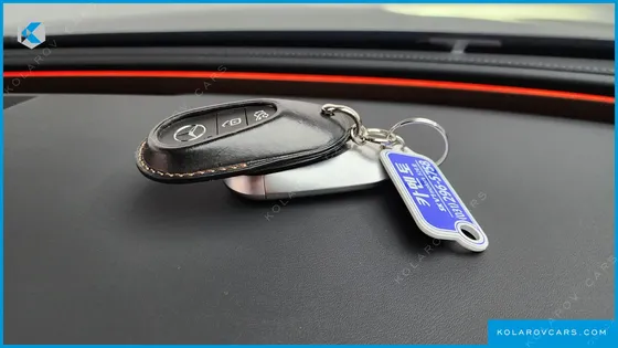 MERCEDES E-CLASS E300 4MATIC AMG LINE