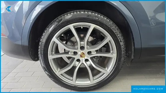 PORSCHE CAYENNE 3.0