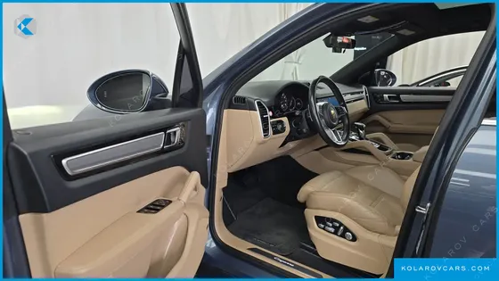 PORSCHE CAYENNE 3.0