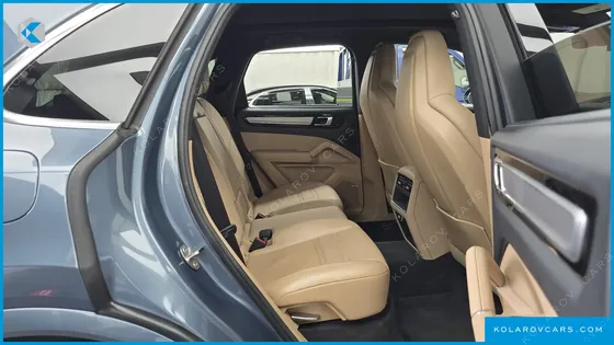 PORSCHE CAYENNE 3.0