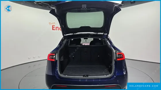 TESLA MODEL Y LONG RANGE AWD