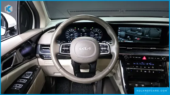 KIA CARNIVAL GASOLINE 9-SEATER HI-LIMOUSINE