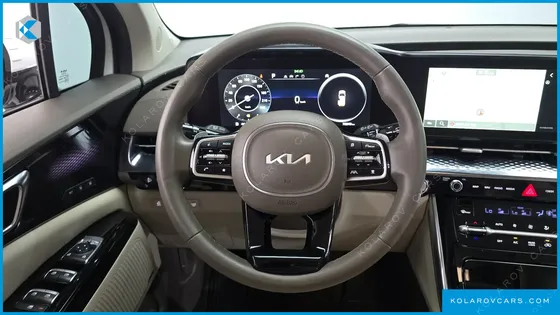 KIA CARNIVAL 9-SEATER HI-LIMOUSINE