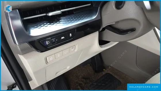 KIA CARNIVAL 9-SEATER HI-LIMOUSINE