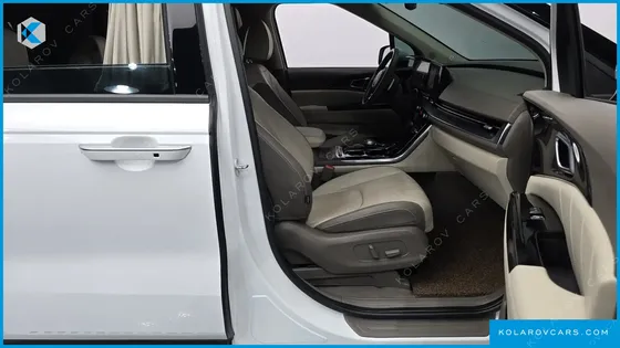 KIA CARNIVAL 9-SEATER HI-LIMOUSINE