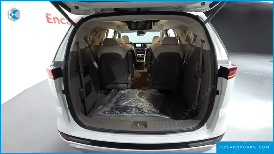 KIA CARNIVAL 9-SEATER HI-LIMOUSINE