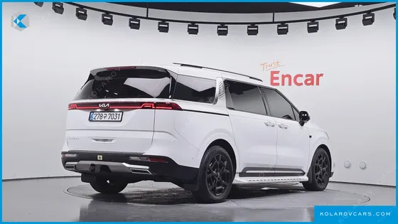 KIA CARNIVAL GASOLINE 7-SEATER SIGNATURE
