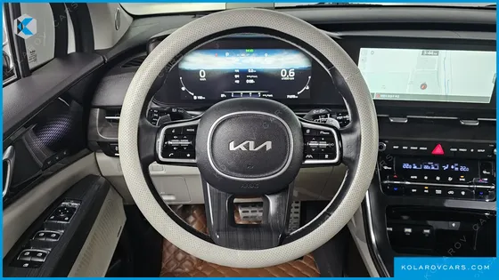KIA CARNIVAL GASOLINE 7-SEATER SIGNATURE