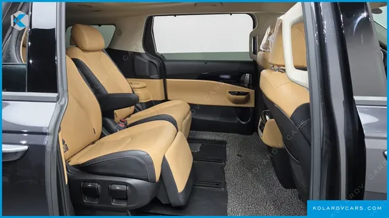 KIA CARNIVAL 7-SEATER SIGNATURE