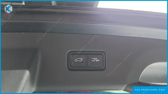 KIA CARNIVAL 7-SEATER SIGNATURE