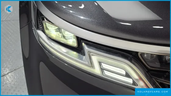 KIA CARNIVAL 7-SEATER SIGNATURE