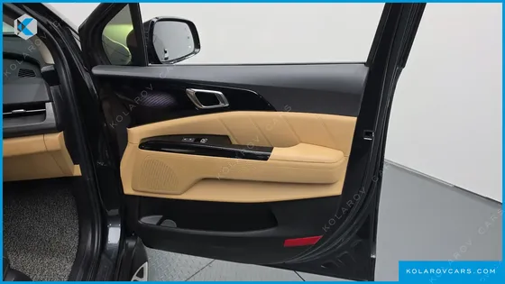 KIA CARNIVAL 7-SEATER SIGNATURE
