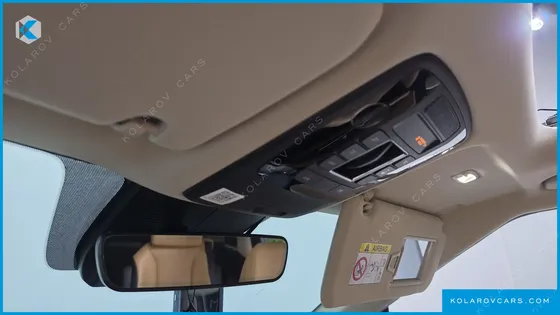 KIA CARNIVAL 7-SEATER SIGNATURE