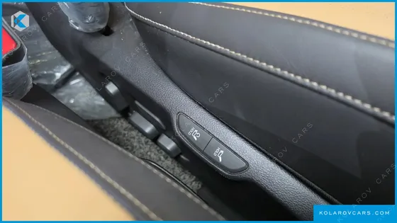 KIA CARNIVAL 7-SEATER SIGNATURE