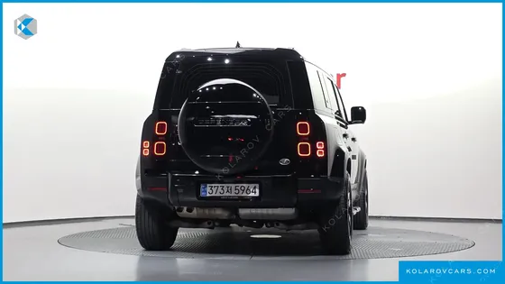 LAND ROVER DEFENDER 110 D300 HSE