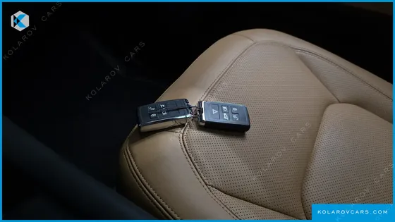 LAND ROVER DEFENDER 110 D300 HSE