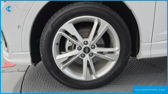 AUDI Q3 35 TDI PREMIUM SPORTBACK