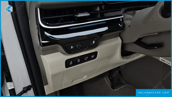 KIA CARNIVAL HEV 7-SEATER X LINE