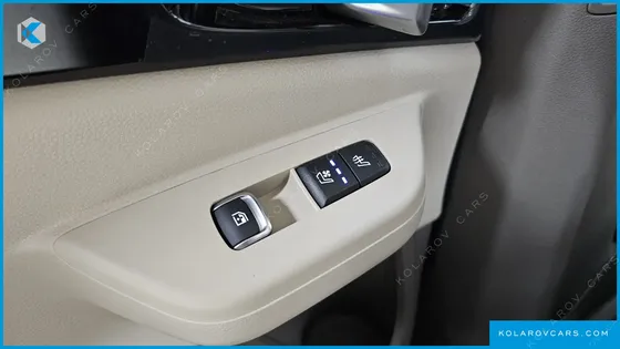 KIA CARNIVAL GASOLINE 9-SEATER HI LIMOUSINE
