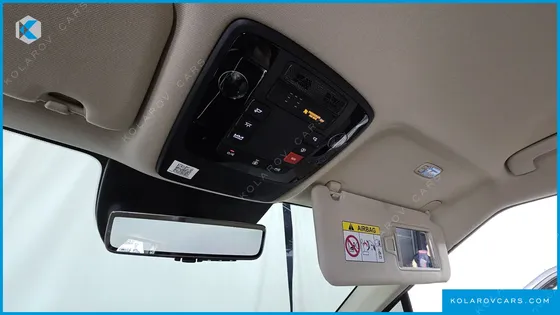 KIA CARNIVAL GASOLINE 9-SEATER HI LIMOUSINE
