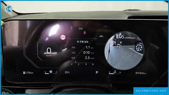 KIA CARNIVAL GASOLINE 9-SEATER SIGNATURE