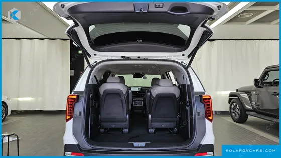 KIA CARNIVAL GASOLINE 9-SEATER SIGNATURE