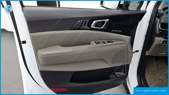 KIA CARNIVAL GASOLINE 9-SEATER SIGNATURE