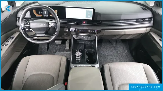 KIA CARNIVAL DIESEL 9-SEATER PRESTIGE