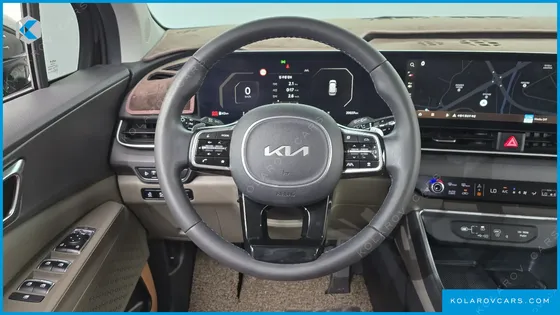 KIA CARNIVAL GASOLINE 9-SEATER NOBLESSE