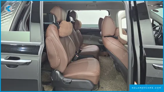 KIA CARNIVAL GASOLINE 9-SEATER NOBLESSE