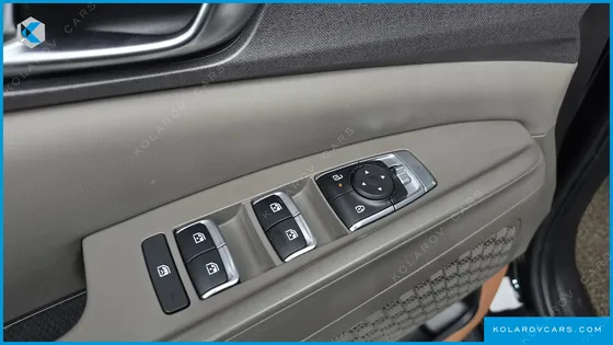 KIA CARNIVAL GASOLINE 9-SEATER NOBLESSE