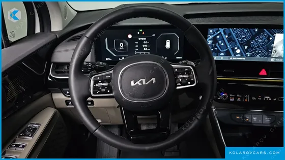 KIA CARNIVAL GASOLINE 9-SEATER SIGNATURE
