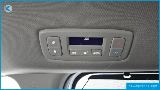 KIA CARNIVAL GASOLINE 9-SEATER SIGNATURE