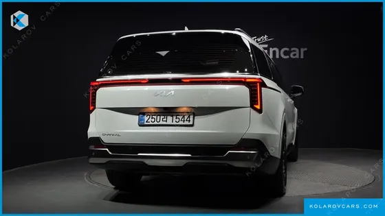 KIA CARNIVAL GASOLINE 7-SEATER NOBLESSE