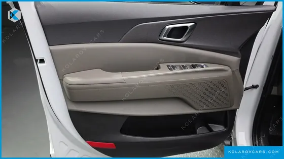 KIA CARNIVAL GASOLINE 7-SEATER NOBLESSE
