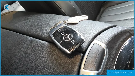 MERCEDES E-CLASS E300 EXCLUSIVE