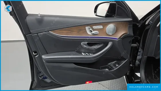 MERCEDES E-CLASS E300 EXCLUSIVE