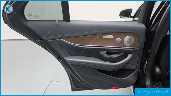 MERCEDES E-CLASS E300 EXCLUSIVE