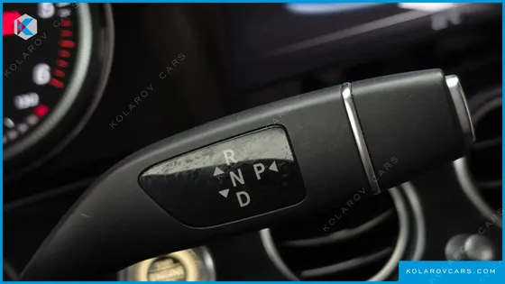 MERCEDES E-CLASS E220D AVANTGARDE