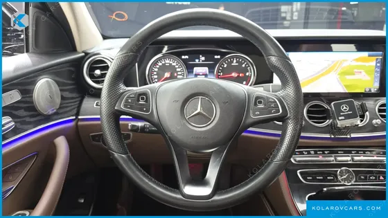 MERCEDES E-CLASS E220D AVANTGARDE