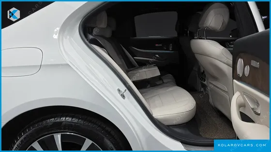 MERCEDES E-CLASS E300E 4MATIC EXCLUSIVE