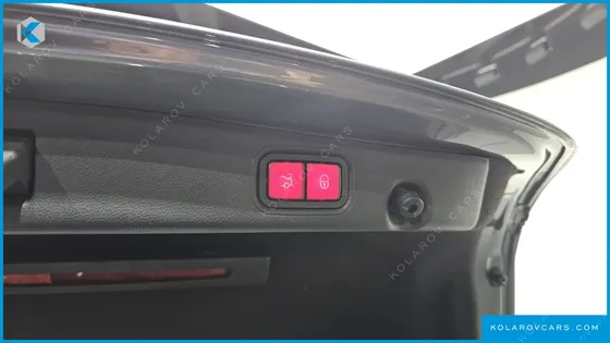 MERCEDES E-CLASS E300 4MATIC EXCLUSIVE