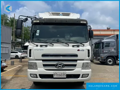 HYUNDAI TRAGO TRAGO 6X4
