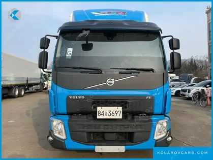 VOLVO CARGO TRUCK 6X2