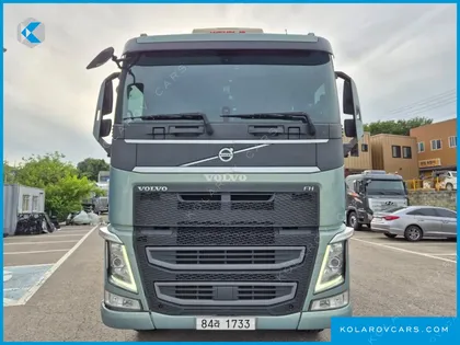 VOLVO CARGO TRUCK 10X4